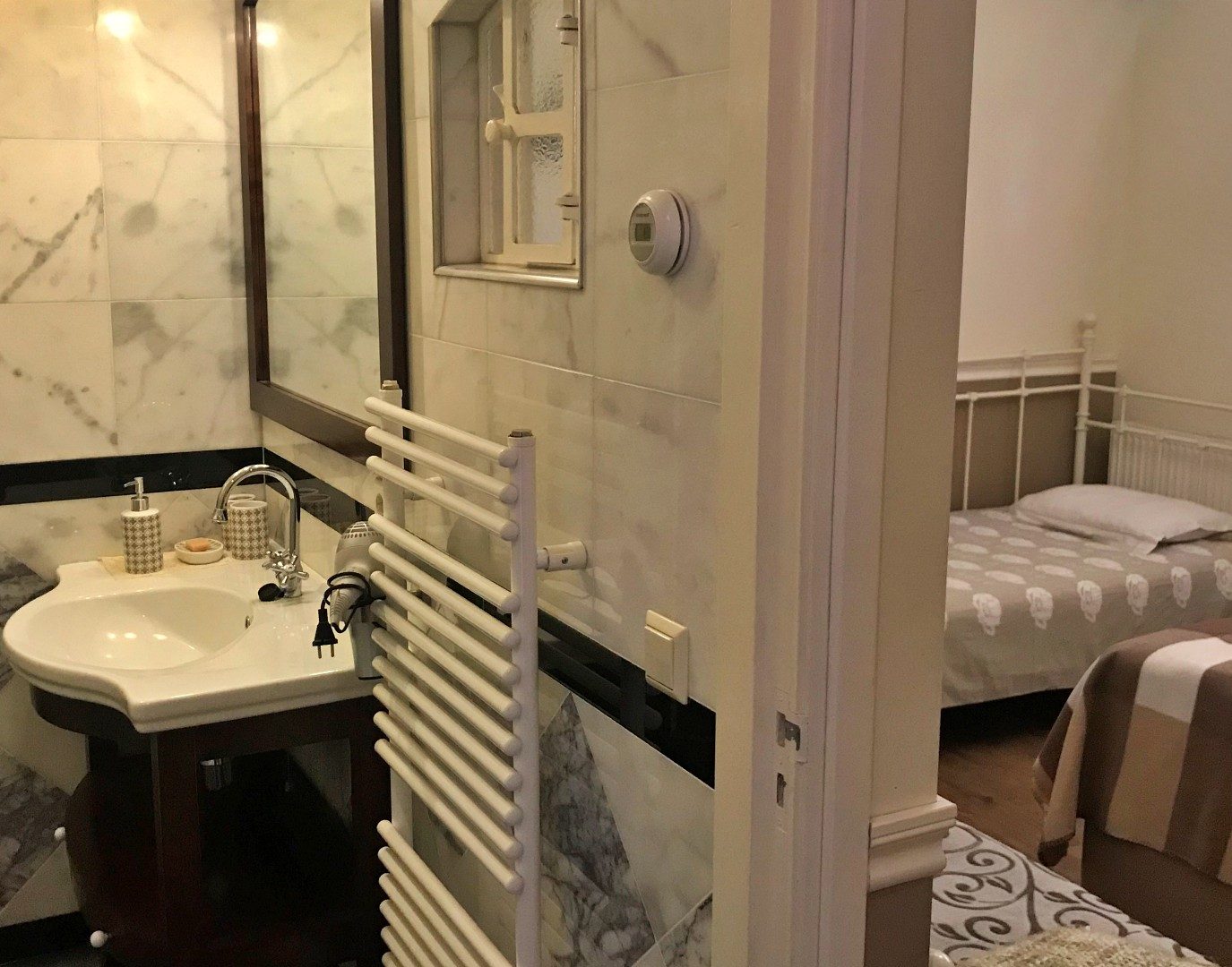 vacances-bedandbreakfast-hoorn-in-noordholland-prive-douche